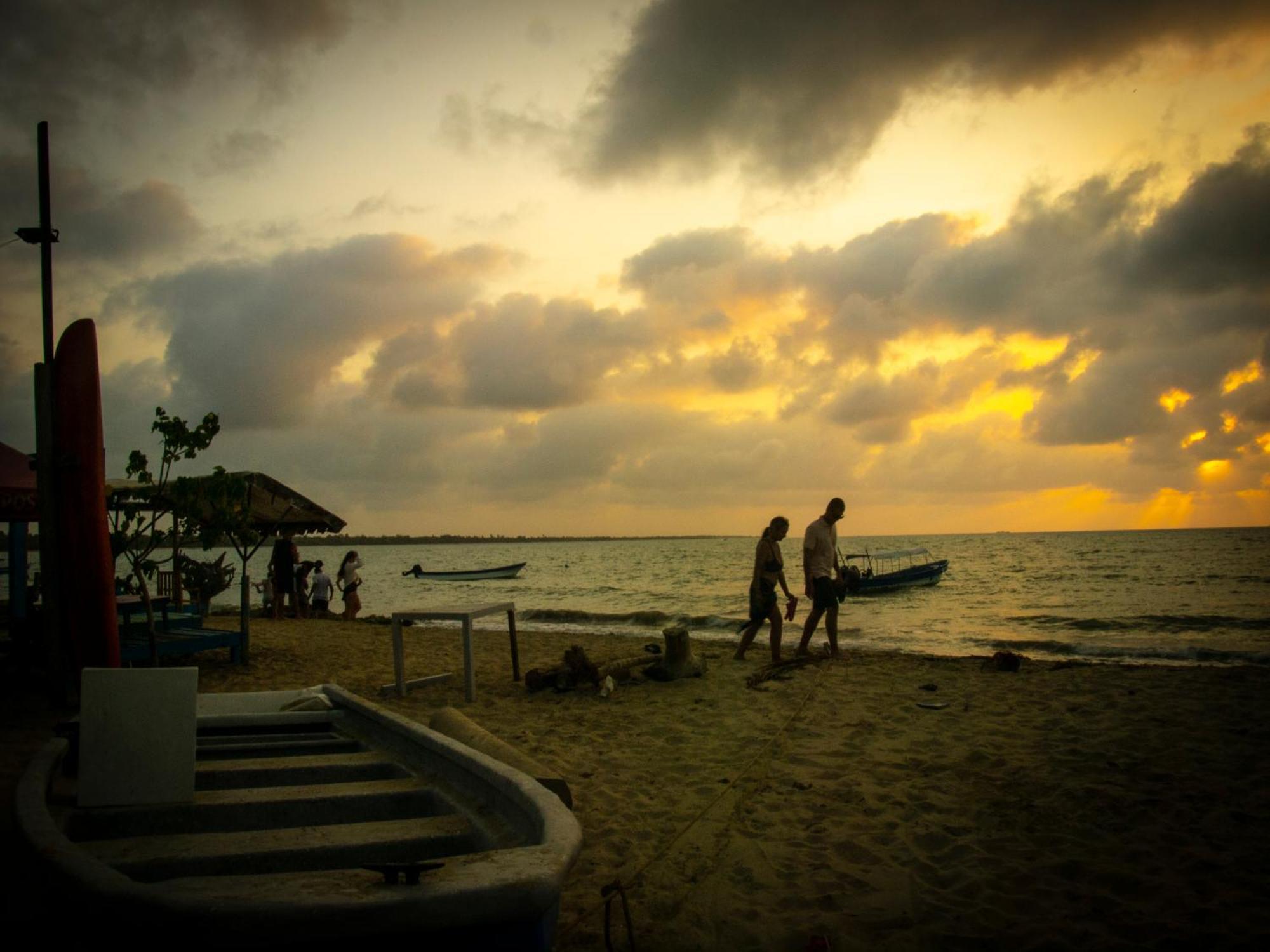 Mithival Beach Rincon Del Mar エクステリア 写真
